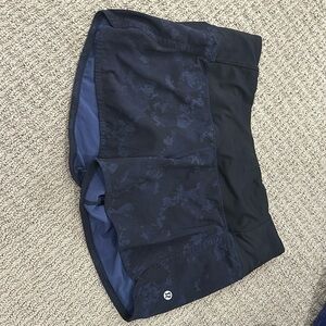 Lululemon Speed Up Shorts - Size 6 - Blue/Navy